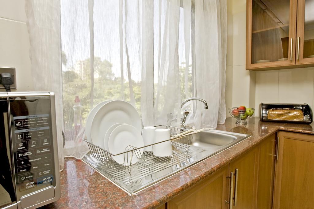 Gemsuites Serviced Apartments State House ไนโรบี ภายนอก รูปภาพ