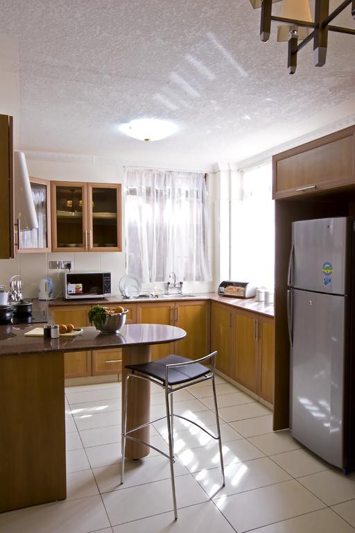 Gemsuites Serviced Apartments State House ไนโรบี ภายนอก รูปภาพ
