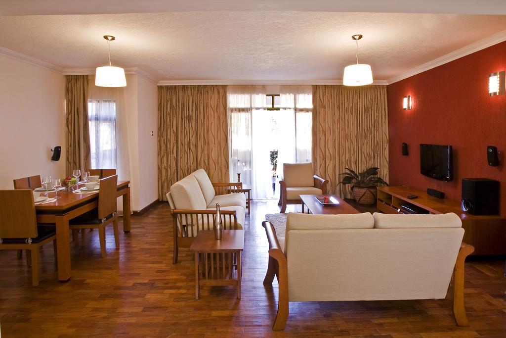 Gemsuites Serviced Apartments State House ไนโรบี ภายนอก รูปภาพ