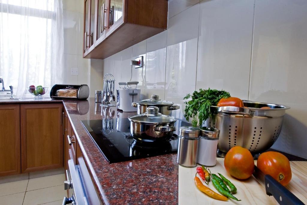 Gemsuites Serviced Apartments State House ไนโรบี ห้อง รูปภาพ