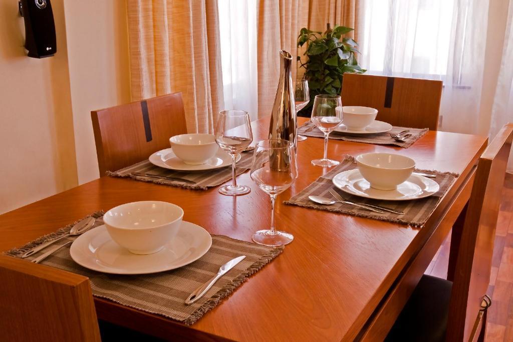 Gemsuites Serviced Apartments State House ไนโรบี ห้อง รูปภาพ