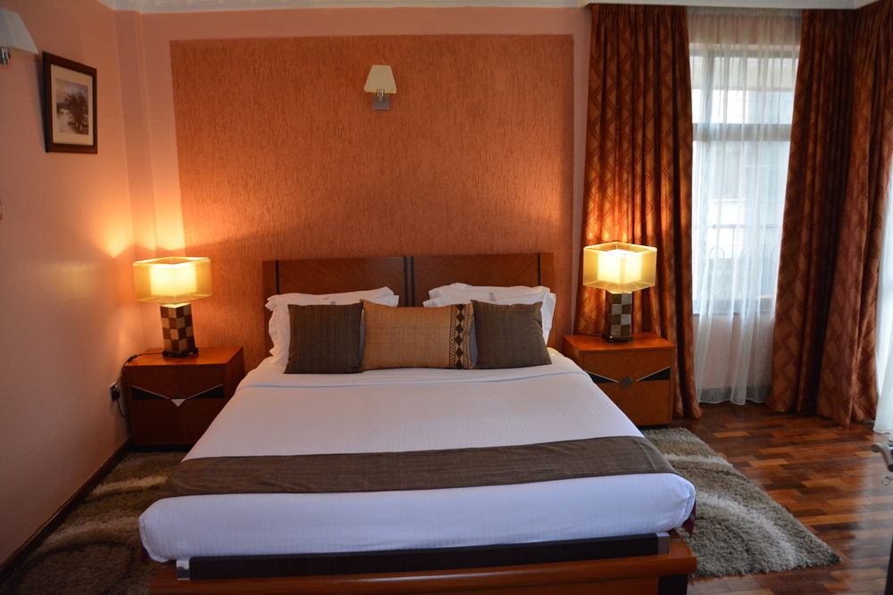 Gemsuites Serviced Apartments State House ไนโรบี ภายนอก รูปภาพ